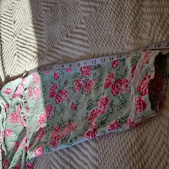 Lanz of Salzburg 1X flannel pajama set. Green pink + yellow EUC - Picture 10 of 14